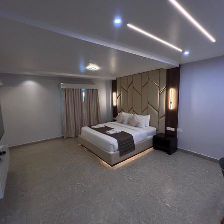 Silver Stone Park Resort, Kovilpatti Экстерьер фото
