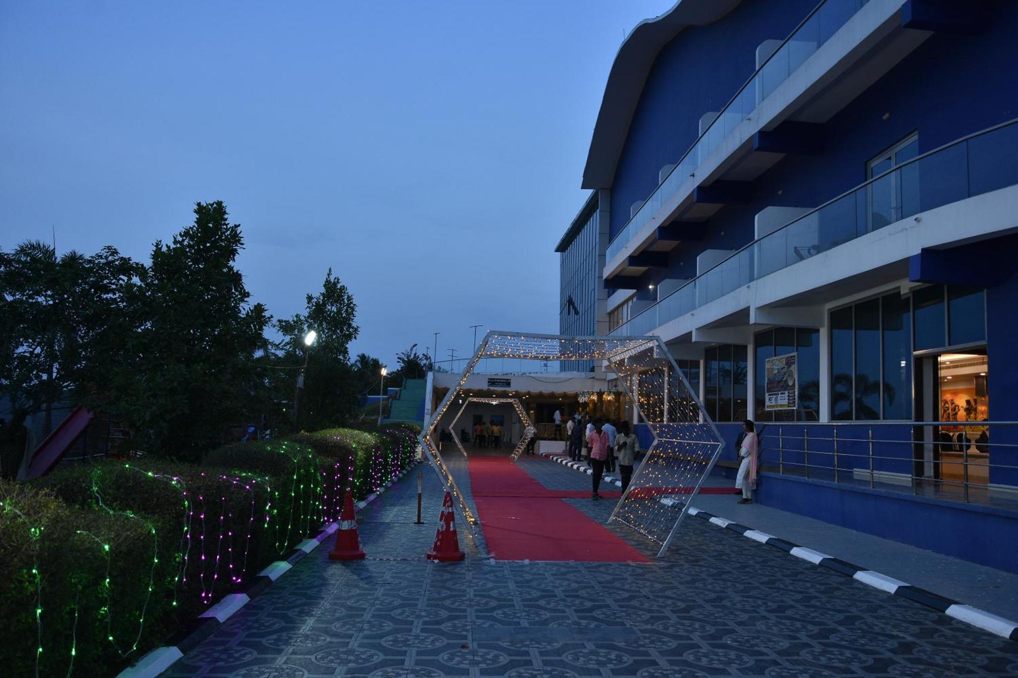 Silver Stone Park Resort, Kovilpatti Экстерьер фото